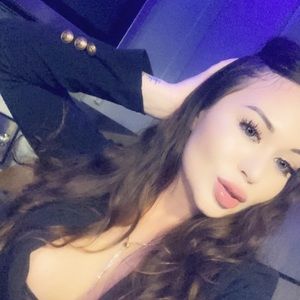 Meet your Posher, Marissa